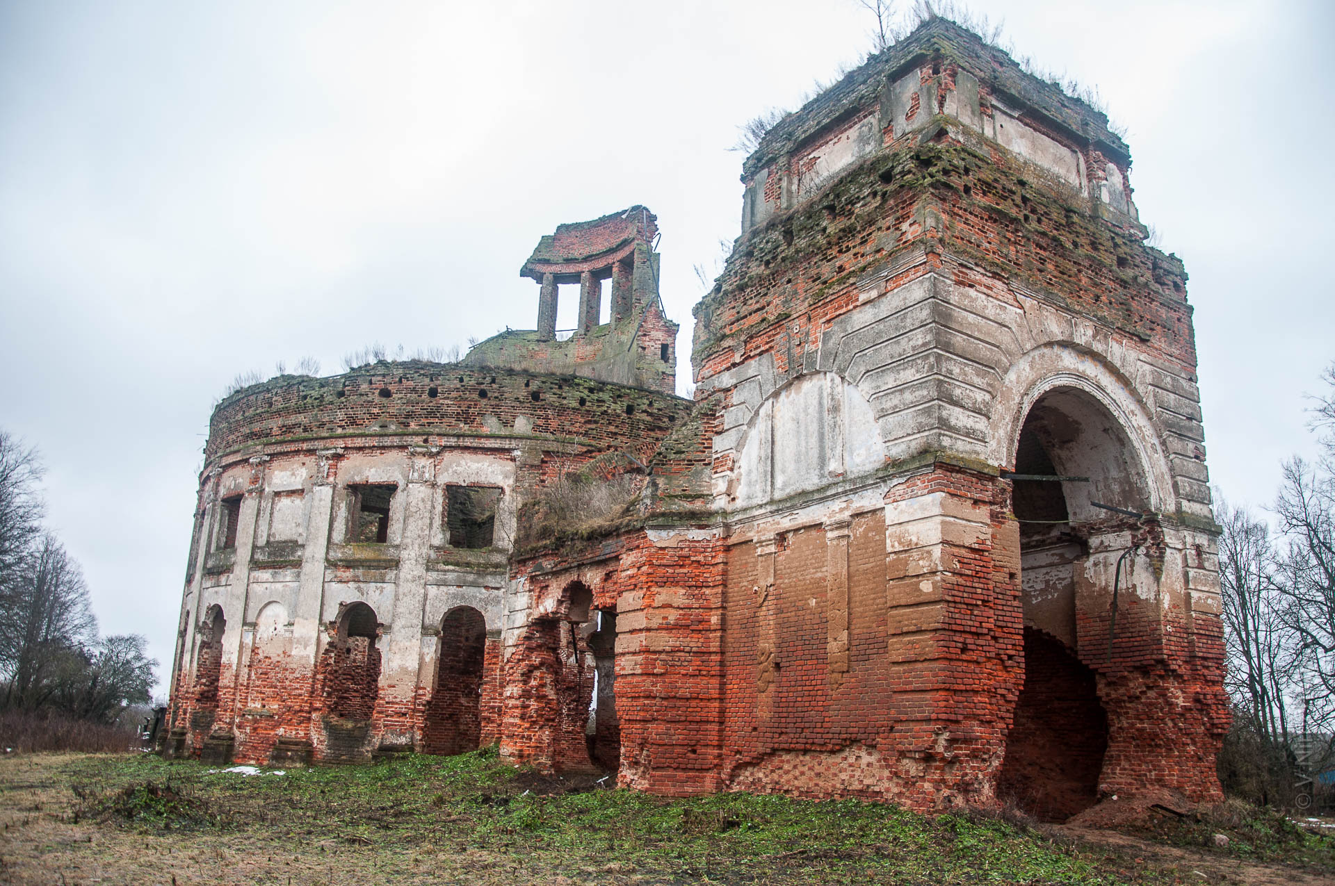 Смоленская область Бизюково разрушенный храм